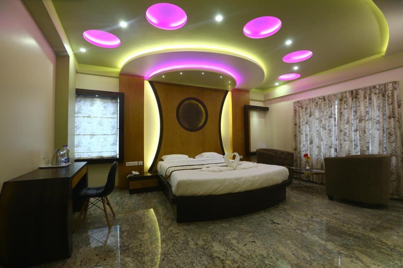 Hotel White Rock Bangalore Exteriör bild